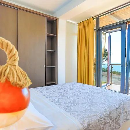 Kalma Exi Villa *