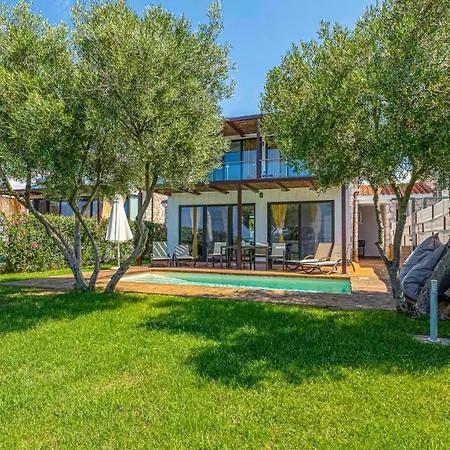 Kalma Exi * Nea Moudania