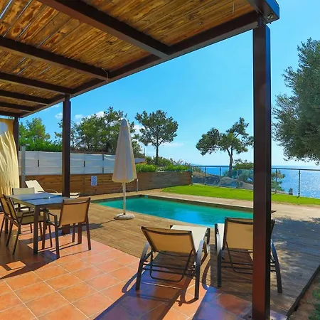 Kalma Exi Villa Nea Moudania