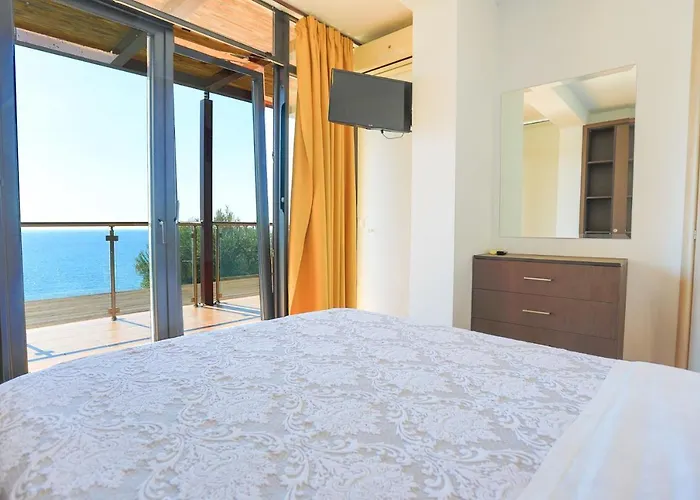 Kalma Exi * Nea Moudania