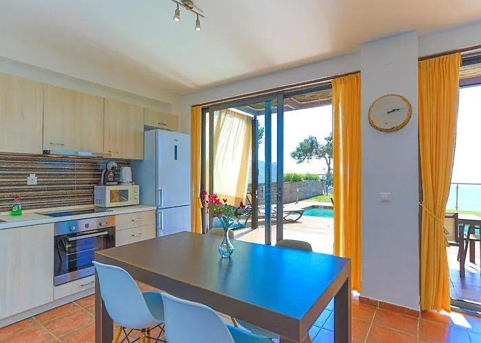 Kalma Exi Nea Moudania