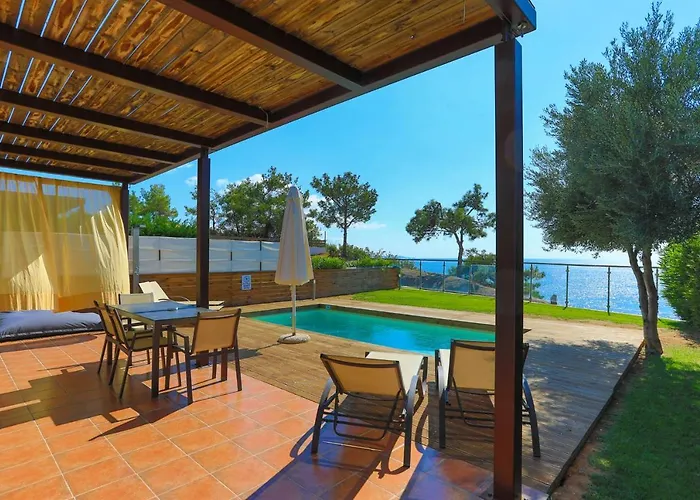 Kalma Exi Villa Nea Moudania